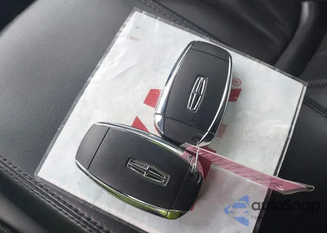 2019 Lincoln Nautilus Reserve z USA, uszkodzony, nr VIN 2LMPJ8L9XKBL13045